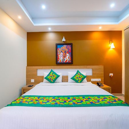 Treebo Sree Varshavilas Regency, 2 Mins From Guruvayoor Temple Гуруваюр Экстерьер фото